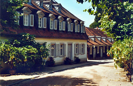 Fürstenlager Bensheim-Auerbach -Kavaliersbau und Stallungen