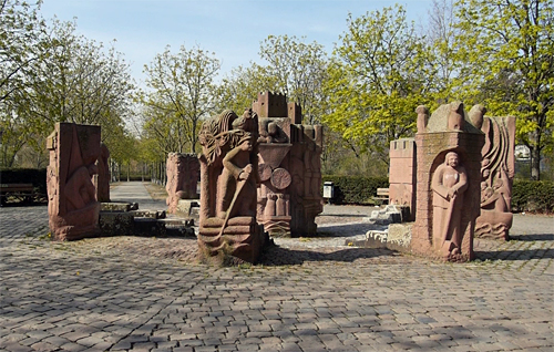 Friedenspark mit Stadtteilbrunnen