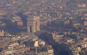 Paris - Triumphbogen -Arc de Triomphe vom Eiffelturm gesehen