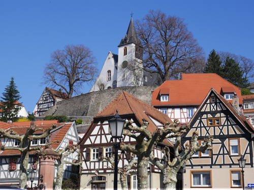 Zwingenberg mit Bergkirche